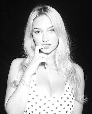 Sydney Thomas leaked photo #38