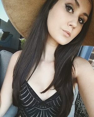 Sydney Watson leaked photo #8