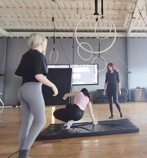 Sylvee leaked photo #8