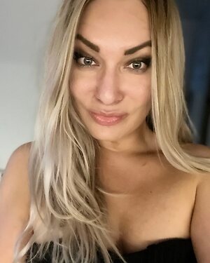 Szabolcs-Szatmár-Bereg megyei lányok Nude Leaked Photo #2