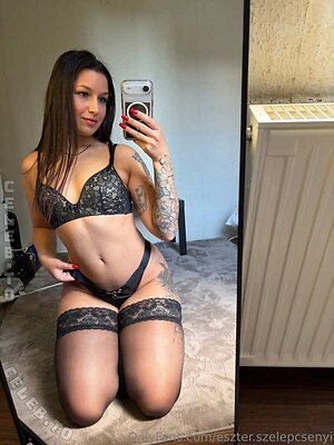 Szelepcsenyi Eszter Nude Leaked Photo #109
