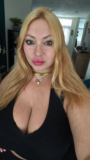 T H I C C Italia Silvia Dagnino leaked photo #38