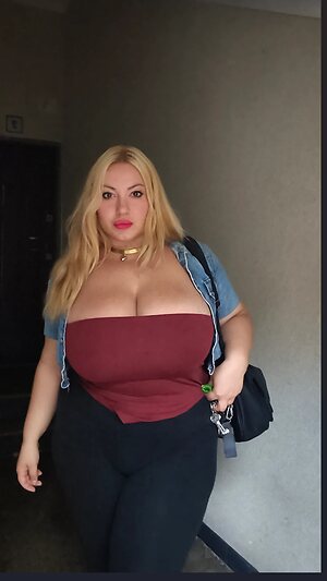 T H I C C Italia Silvia Dagnino Nude Leaked Photo #66