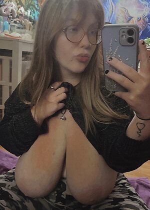 Tabitha R Nude Leaked Photo #2