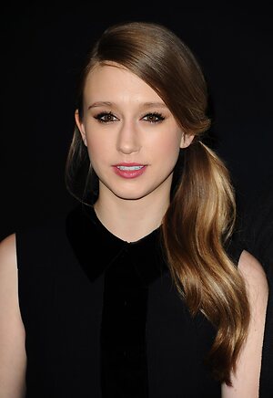 Taissa Farmiga leaked photo #27