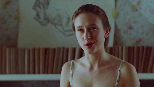 Taissa Farmiga leaked photo #68