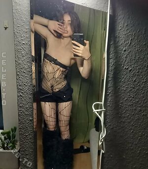 Taliza Nude Leaked Photo #11