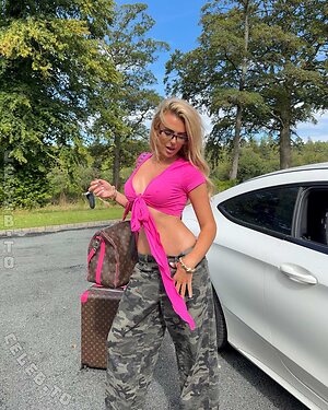 Tallia Storm photo