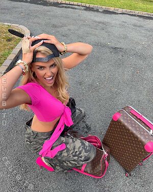 Tallia Storm photo