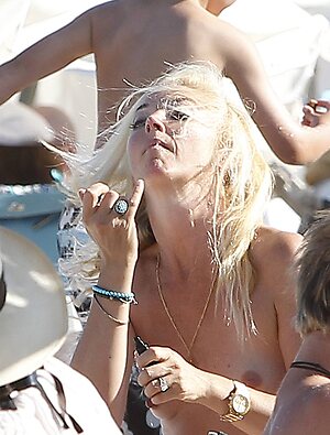 Tamara Beckwith leaked photo #17