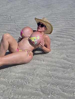 Tammy Hernandez leaked photo #19