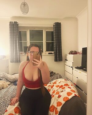 Tamzinisanerd leaked photo #2