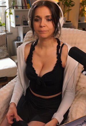 Tania Derveaux Nude Leaked Photo #16