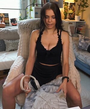 Tania Derveaux Nude Leaked Photo #34