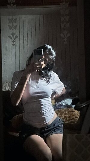 Taniya Oberoi leaked photo #4