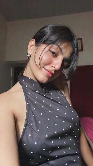 Taniya Oberoi leaked photo #5