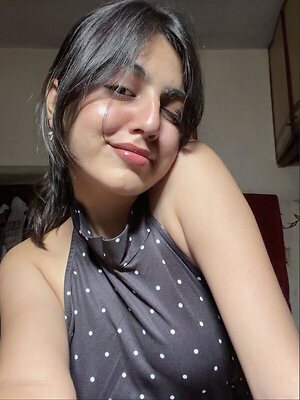 Taniya Oberoi leaked photo #8