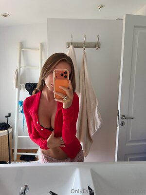 Tantot Twins leaked photo #4