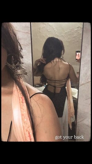 tanviddixit leaked photo #5
