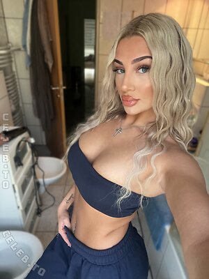 Tara Elaine leaked photo #3