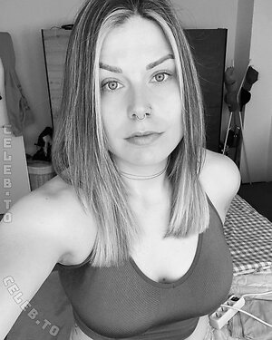 tara.pi Nude Leaked Photo #5