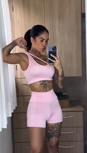 Tati Zaqui leaked photo #15