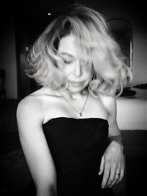 Tatiana Maslany leaked photo #12