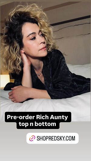 Tatiana Maslany leaked photo #14