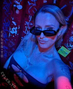 Tati_ink Nude Leaked Photo #8