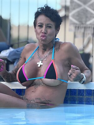 Tattooed Fit Celina leaked photo #6