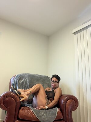 Tattooed Fit Celina leaked photo #15