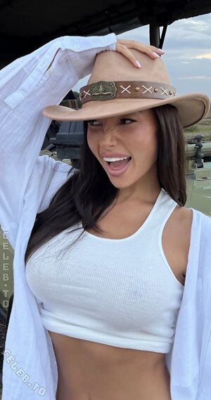 Tatum Sara Nude Leaked Photo #16