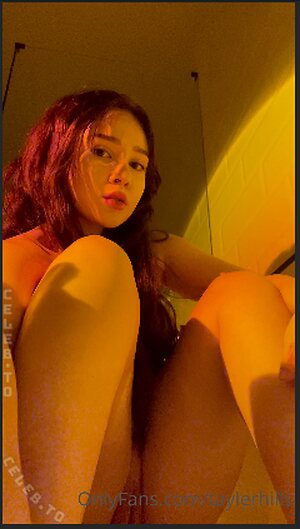 Tayler Hills Nude Leaked Photo #3