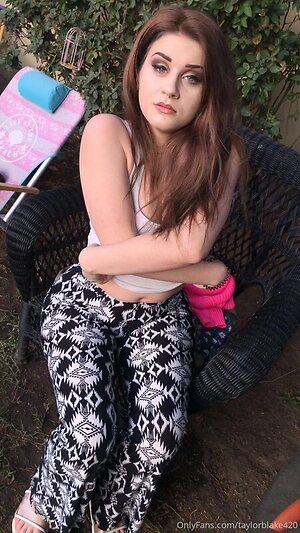 Taylor Blake leaked photo #30