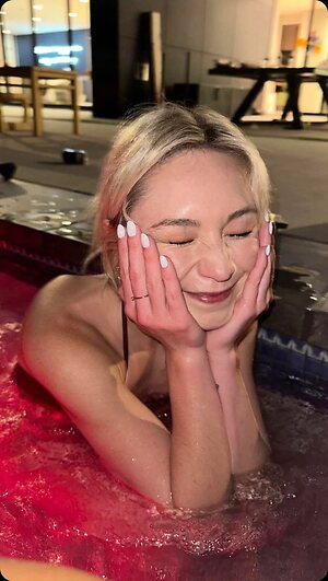 Taylor Hudson leaked photo #31