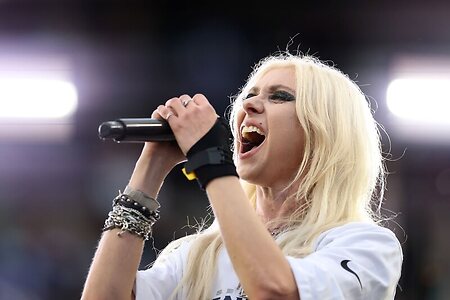 Taylor Momsen leaked photo #30