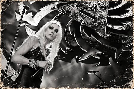 Taylor Momsen leaked photo #35