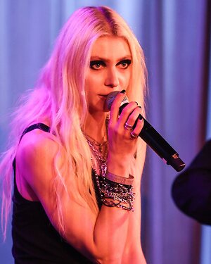 Taylor Momsen leaked photo #108