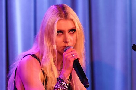 Taylor Momsen leaked photo #113