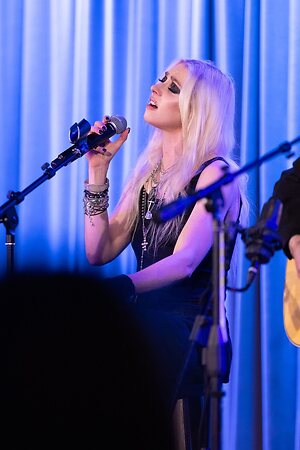 Taylor Momsen leaked photo #123