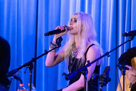 Taylor Momsen leaked photo #130