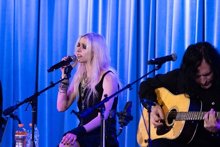 Taylor Momsen leaked photo #137