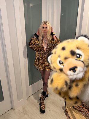 Taylor Momsen leaked photo #147