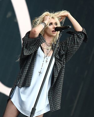 Taylor Momsen leaked photo #157