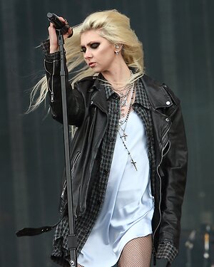 Taylor Momsen leaked photo #165