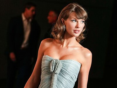 Taylor Swift Fakes