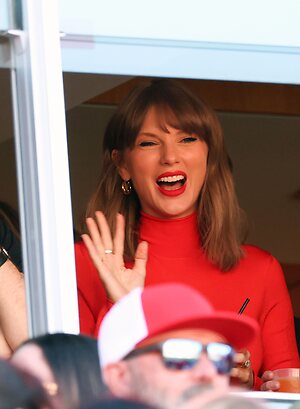 Taylor Swift Fakes