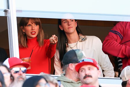 Taylor Swift Fakes leaked photo #20