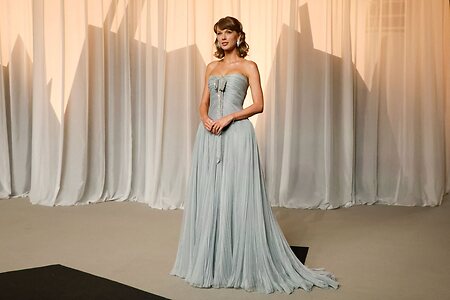 Taylor Swift Fakes leaked photo #59