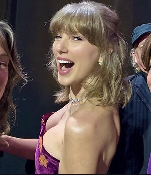 Taylor Swift leaked photo #383